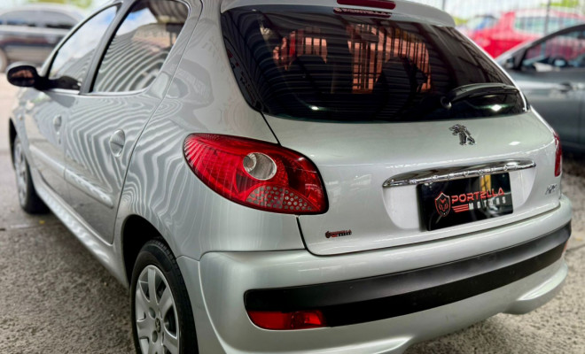 Peugeot 207 XR 1.4 Flex 8V 5p 2010 Flex-4