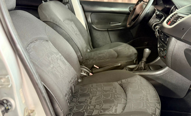 Peugeot 207 XR 1.4 Flex 8V 5p 2010 Flex-3