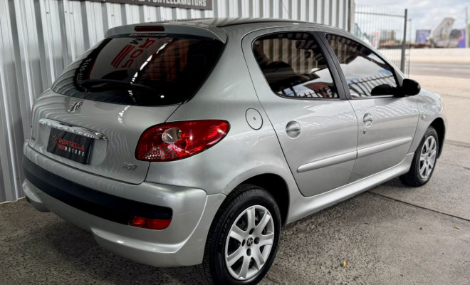 Peugeot 207 XR 1.4 Flex 8V 5p 2010 Flex-2