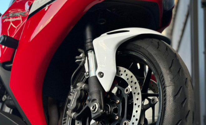 HONDA CBR 1000 RR Fireblade 2012 Gasolina-12