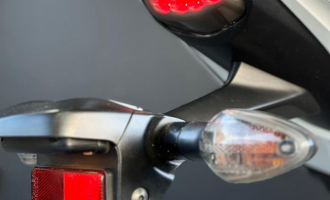 HONDA CBR 1000 RR Fireblade 2012 Gasolina-9