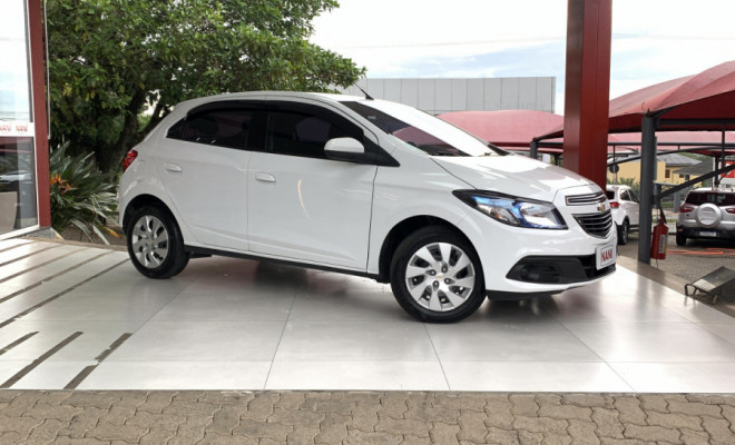 GM - Chevrolet ONIX HATCH LT 1.4 8V FlexPower 5p Mec. 2015 Flex-1