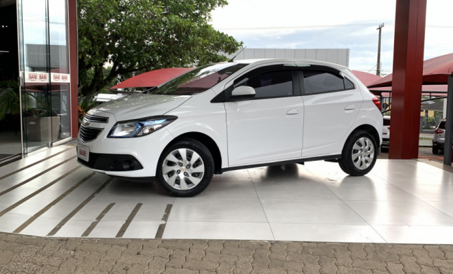 GM - Chevrolet ONIX HATCH LT 1.4 8V FlexPower 5p Mec. 2015 Flex