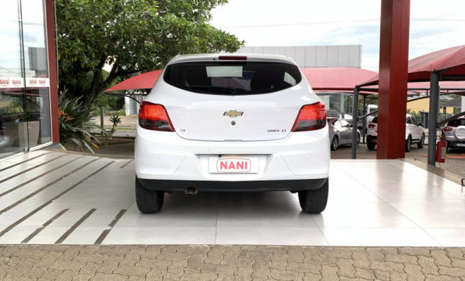 GM - Chevrolet ONIX HATCH LT 1.4 8V FlexPower 5p Mec. 2015 Flex-3