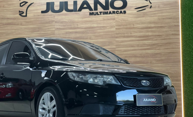 (REPASSE ) Kia Motors Cerato 1.6 16V Mec. 2011 Flex-10