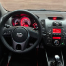 (REPASSE ) Kia Motors Cerato 1.6 16V Mec. 2011 Flex-6