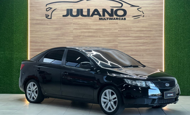 (REPASSE ) Kia Motors Cerato 1.6 16V Mec. 2011 Flex