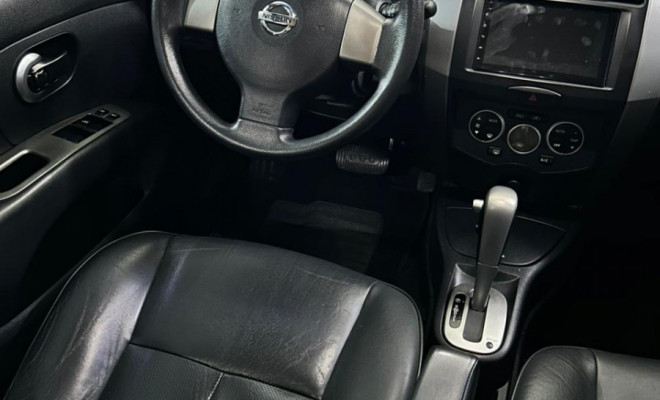 Nissan LIVINA X-GEAR SL/X-GEAR 1.8 Flex F. Aut. 2012 Flex-3