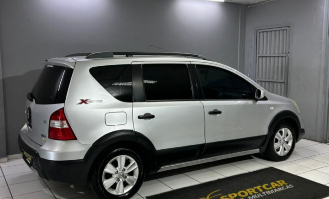 Nissan LIVINA X-GEAR SL/X-GEAR 1.8 Flex F. Aut. 2012 Flex-6