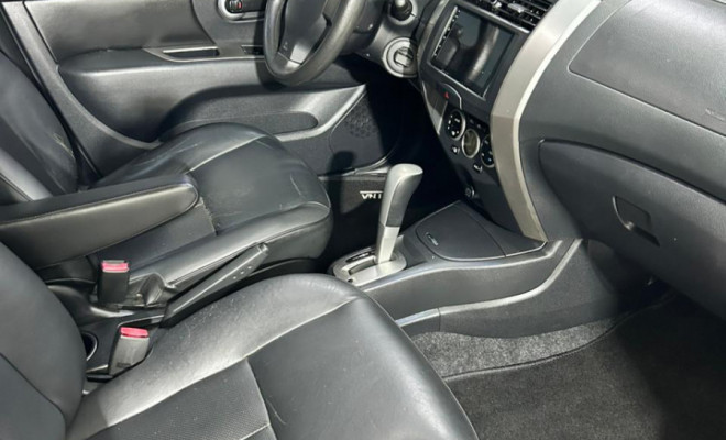 Nissan LIVINA X-GEAR SL/X-GEAR 1.8 Flex F. Aut. 2012 Flex-4