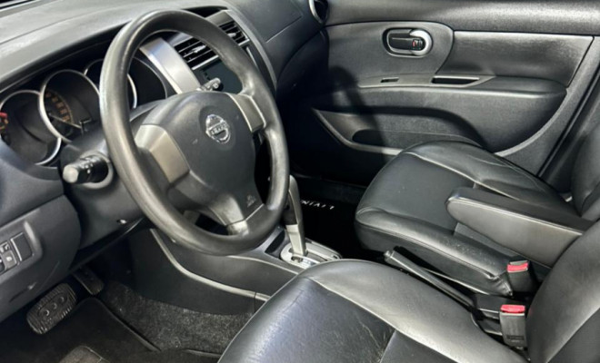 Nissan LIVINA X-GEAR SL/X-GEAR 1.8 Flex F. Aut. 2012 Flex-1