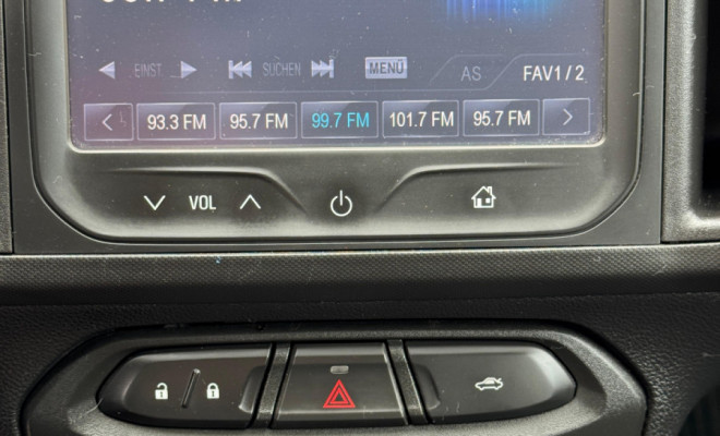 ONIX LTZ 1.4 2015 | Topo de Linha com Baixa KM!-4