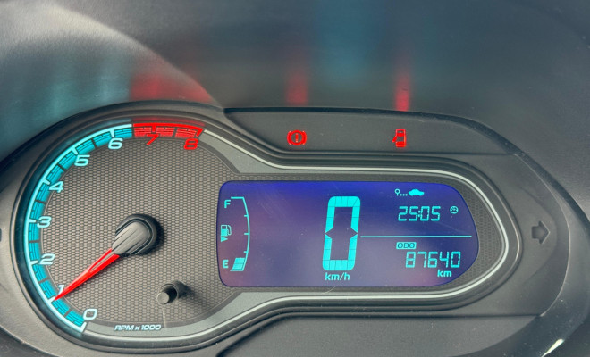 ONIX LTZ 1.4 2015 | Topo de Linha com Baixa KM!-3