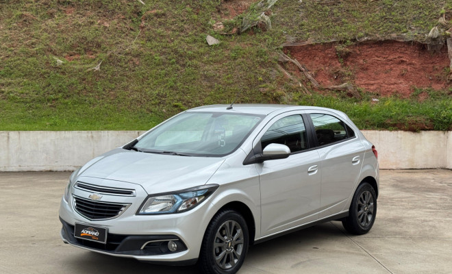 ONIX LTZ 1.4 2015 | Topo de Linha com Baixa KM!