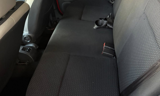 Renault SANDERO STEPWAY Hi-Flex 1.6-5