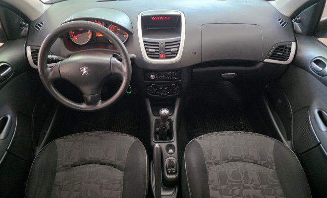 Peugeot 207 XR 1.4 Flex 8V 5p 2011 Flex-8