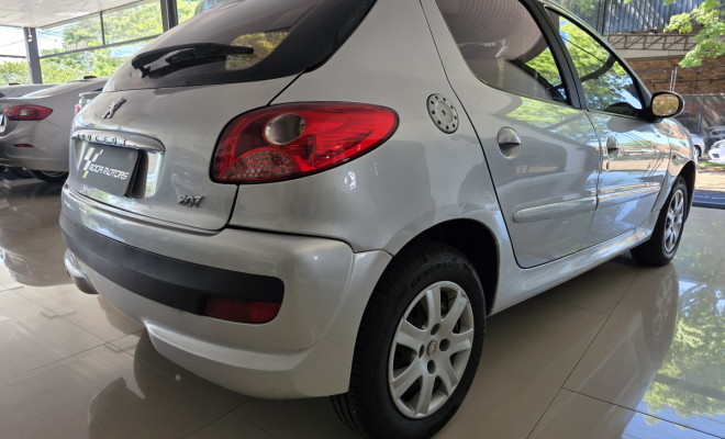 Peugeot 207 XR 1.4 Flex 8V 5p 2011 Flex-6