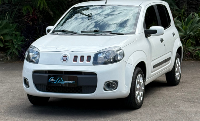 Fiat UNO ATTRACTI. Celeb.1.4 EVO F.Flex 8V 4p 2011 Flex