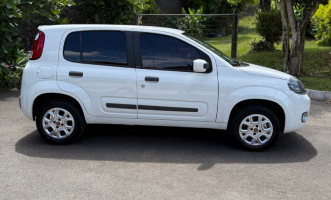 Fiat UNO ATTRACTI. Celeb.1.4 EVO F.Flex 8V 4p 2011 Flex-13