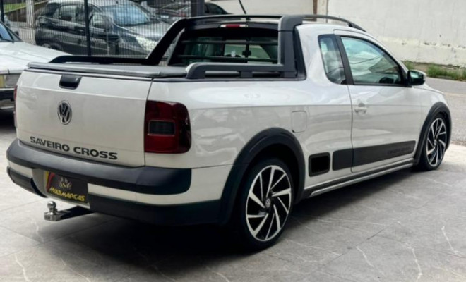 VW - VolksWagen Saveiro CROSS 1.6 Mi Total Flex 8V CE 2013 Flex-1