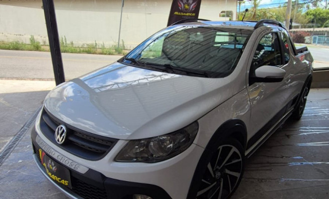 VW - VolksWagen Saveiro CROSS 1.6 Mi Total Flex 8V CE 2013 Flex