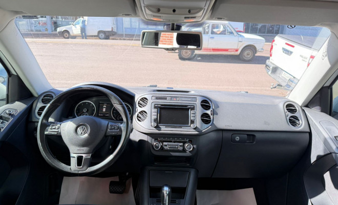 VW - VolksWagen TIGUAN 2.0 TSI 16V 200cv Tiptronic 5p 2014 Gasolina-5