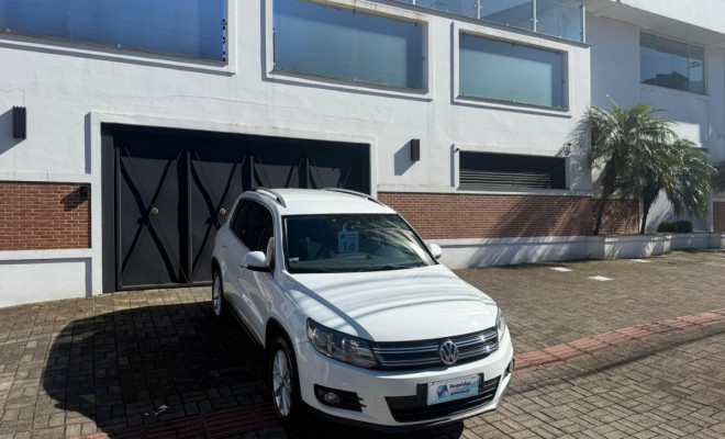 VW - VolksWagen TIGUAN 2.0 TSI 16V 200cv Tiptronic 5p 2014 Gasolina-0