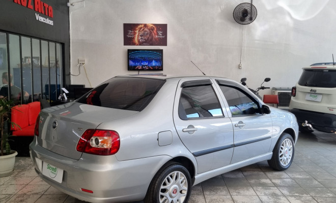 Fiat Siena HLX 1.8 mpi Flex 8V 4p 2005 Gasolina-2