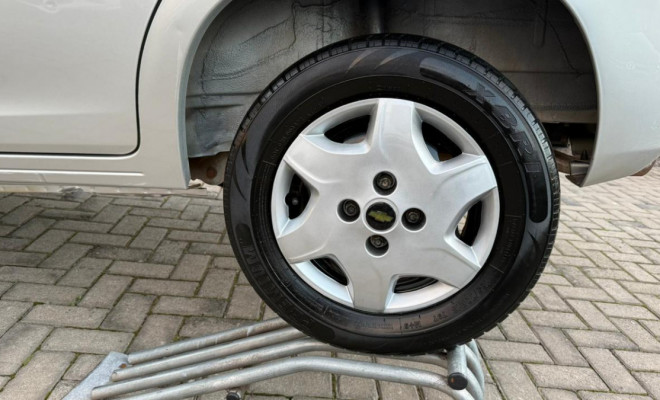 GM - Chevrolet Celta Spirit/ LT 1.0 MPFI 8V FlexP. 5p 2013 Flex-9