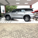 Toyota Hilux CD SRX 4x4 2.8 TDI 16V Diesel Aut. 2018 Diesel-4