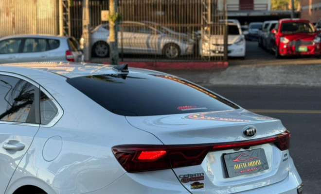 Kia Motors Cerato SX 2.0 16V Flex Aut. 2022 Flex-15