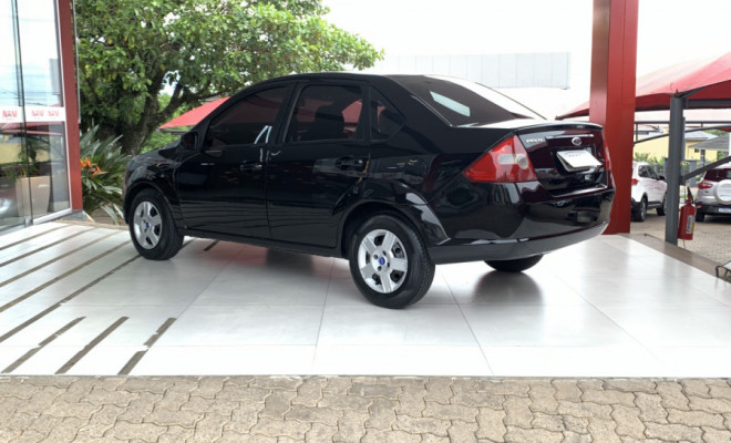 Ford Fiesta Sed. 1.6 8V Flex 4p 2010 Flex-4