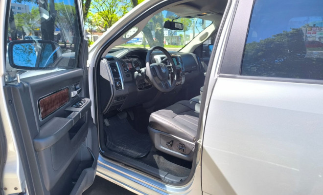 RAM 2500 LARAMIE  6.7 TDI  CD 4x4 AUT.-2