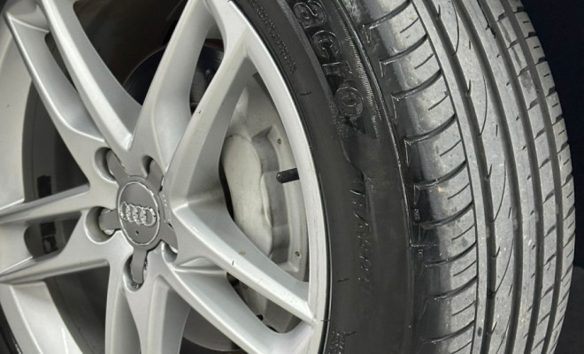 Audi Q5 2.0 16V TFSI 225cv Quattro Tiptronic 2013 Gasolina-12