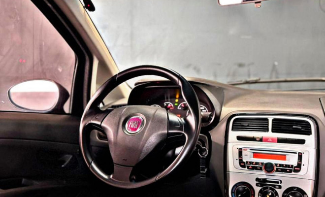 Fiat Punto ATTRACTIVE 1.4 Fire Flex 8V 5p 2012 Flex-6