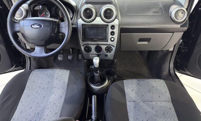 Ford Fiesta SE 1.6 8V Flex 5p 2014 Flex-5