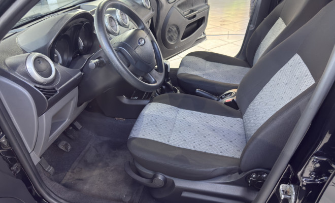 Ford Fiesta SE 1.6 8V Flex 5p 2014 Flex-11