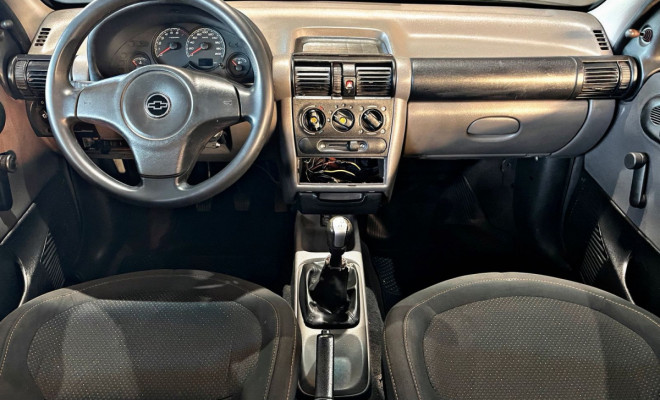 GM - Chevrolet Classic Life/LS 1.0 VHC FlexP. 4p 2014 Flex-4