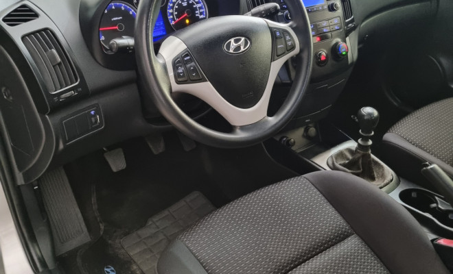 Hyundai i30 2.0 16V 145cv 5p Mec. 2010 Flex-4