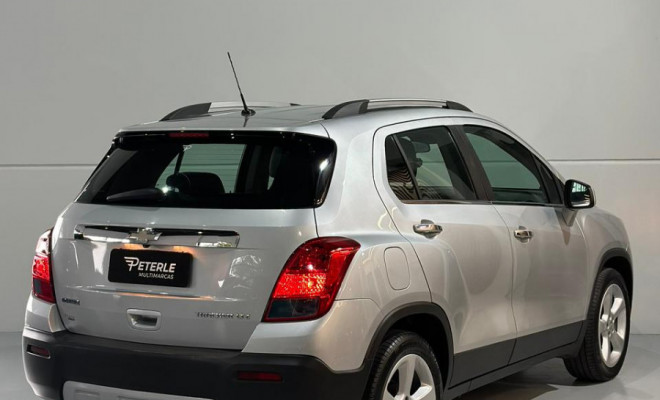 GM - Chevrolet TRACKER LTZ 1.8 16V Flex 4x2 Aut. 2015 Flex-4
