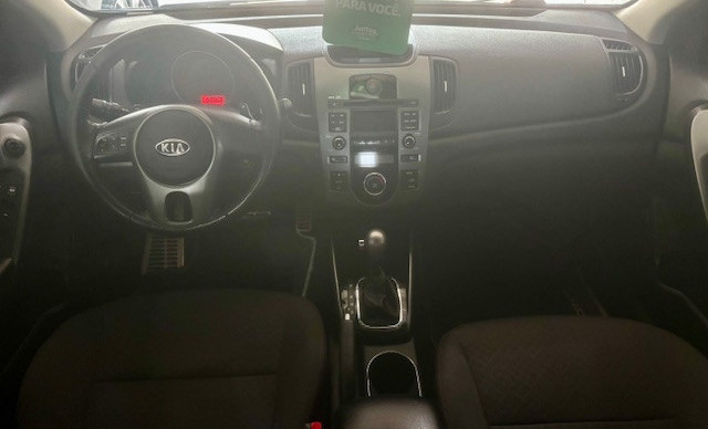 Kia Motors Cerato 1.6 16V Aut. 2011 Gasolina-4