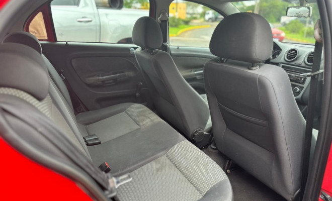 VW - VolksWagen Gol (novo) 1.0 Mi Total Flex 8V 4p 2011 Flex-7