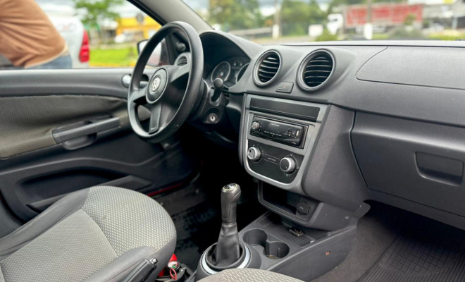 VW - VolksWagen Gol (novo) 1.0 Mi Total Flex 8V 4p 2011 Flex-9