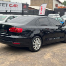 VW - VolksWagen JETTA Comfortline 2.0 T.Flex 8V 4p Tipt. 2013 Flex-1