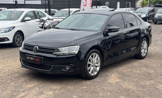 VW - VolksWagen JETTA Comfortline 2.0 T.Flex 8V 4p Tipt. 2013 Flex