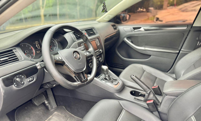 VW - VolksWagen JETTA Comfortline 2.0 T.Flex 8V 4p Tipt. 2013 Flex-5
