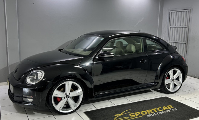 VW - VolksWagen Fusca 2.0 TSI 16V Aut. 2013 Gasolina