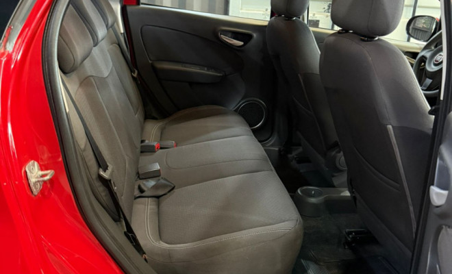 Fiat Grand Siena ATTRAC. 1.4 EVO F.Flex 8V 2014 Flex-14