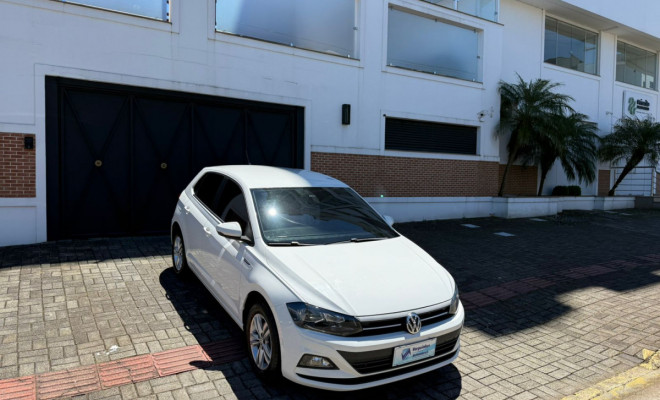 VW - VolksWagen Polo Comfort. 200 TSI 1.0 Flex 12V Aut. 2018 Flex-1