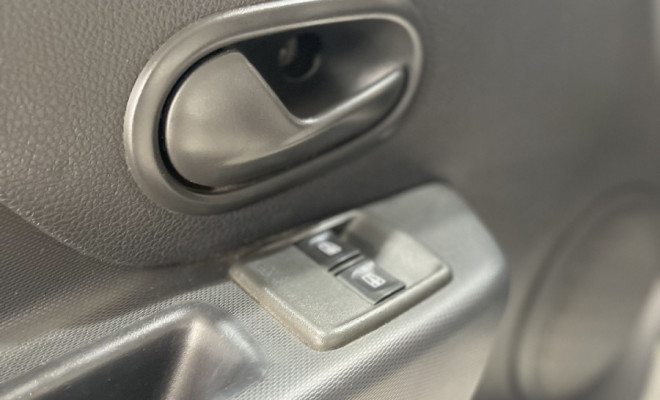 Economia, praticidade e confiança em um só carro-11